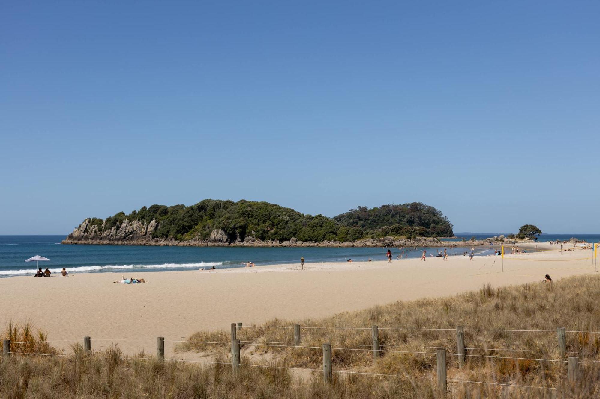 Oceanside Haven Resort With Luxury Sea Views Mount Maunganui Bagian luar foto